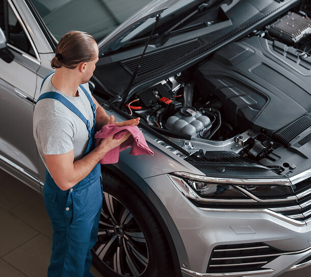IO Waming Signs Your Car NeedsServiee Flow to Fix Them) 1